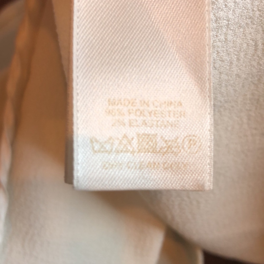 Kate Spade ‘Linda’ Size Small. Ivory Crepe Short Sleeve Keyhole closing in back - Picture 5 of 6